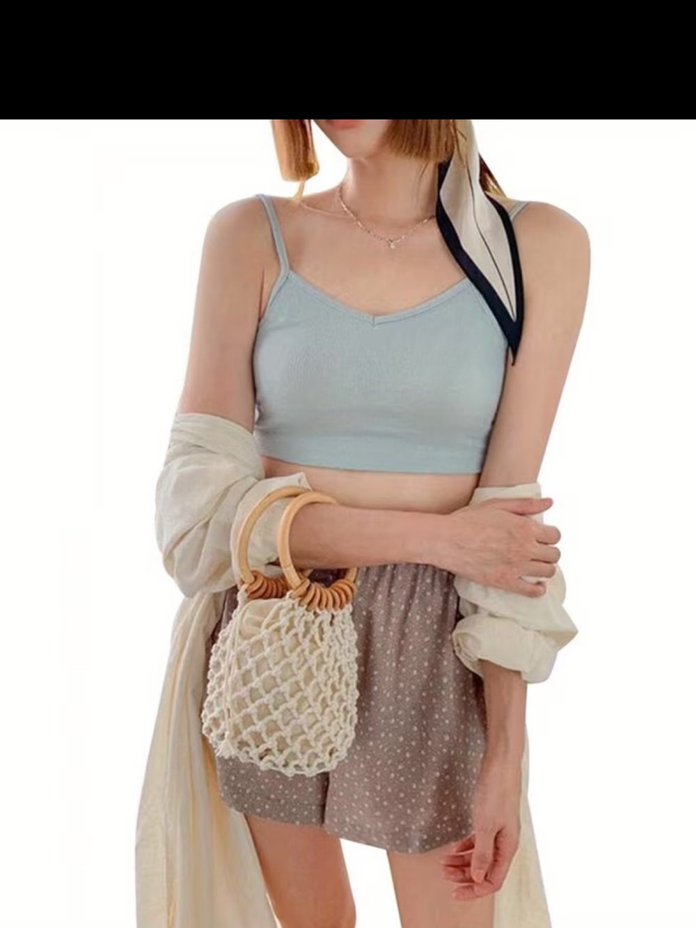 Affordable Fashion Finds Natural Beige Macramé Mini Bag with Wooden Rings - Picture 4 of 6